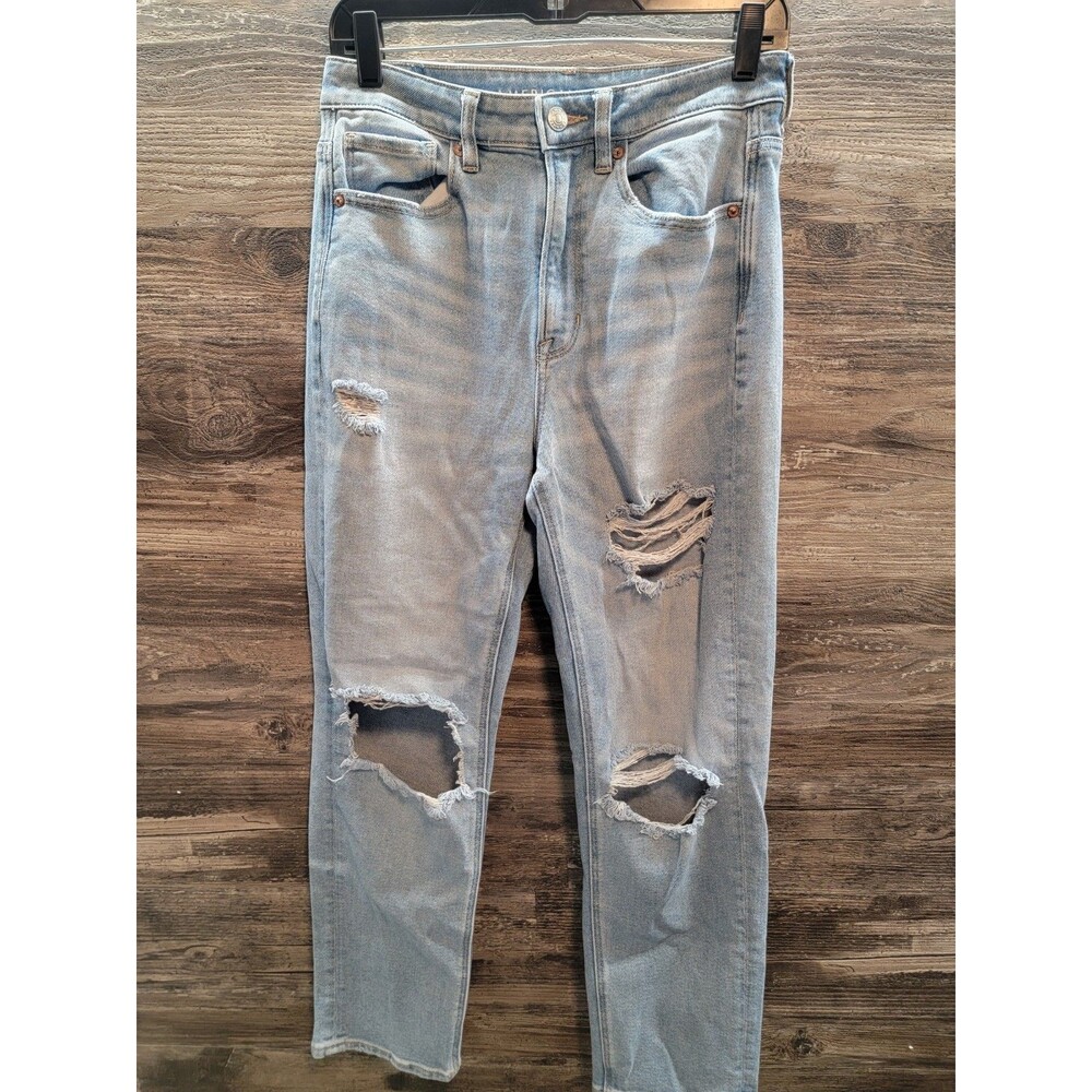 American Eagle Jeans Women 6 Mom Straight Jean Distressed Light Wash
